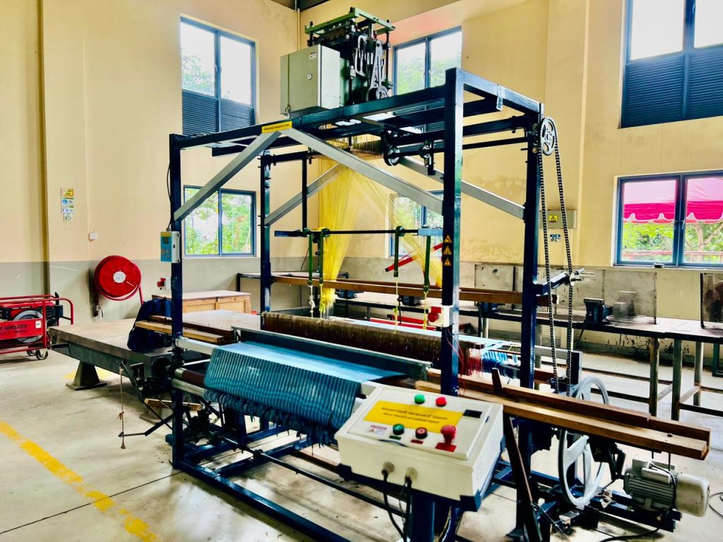 Development of a Motorized Loom with an Electronic Jacquard  Head for High Quality Local Fabric Production